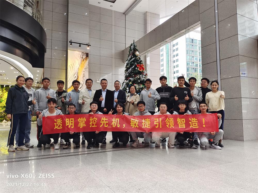 7bb78bbdc4604b1389b9381d89f6935c_.jpg 7bb78bbdc4604b1389b9381d89f6935c_.jpg