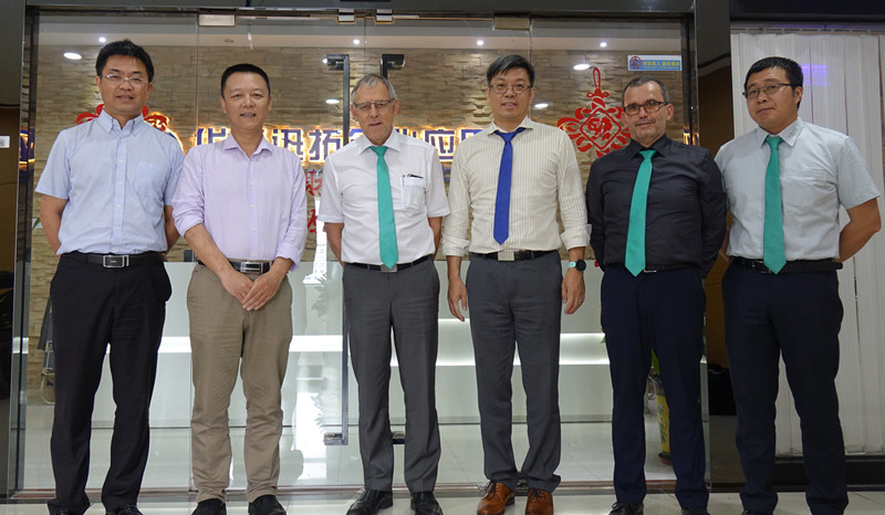 注塑设备顶级供应商，德国ARBURG专家组到访华磊迅拓
